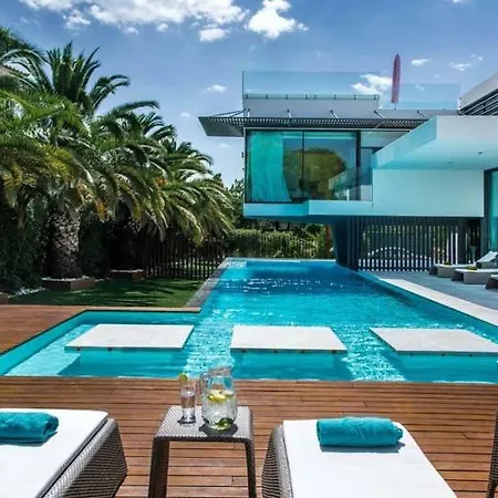 Quinta Do Lago Sleeps 8 Pool Air Con T480172 Villa